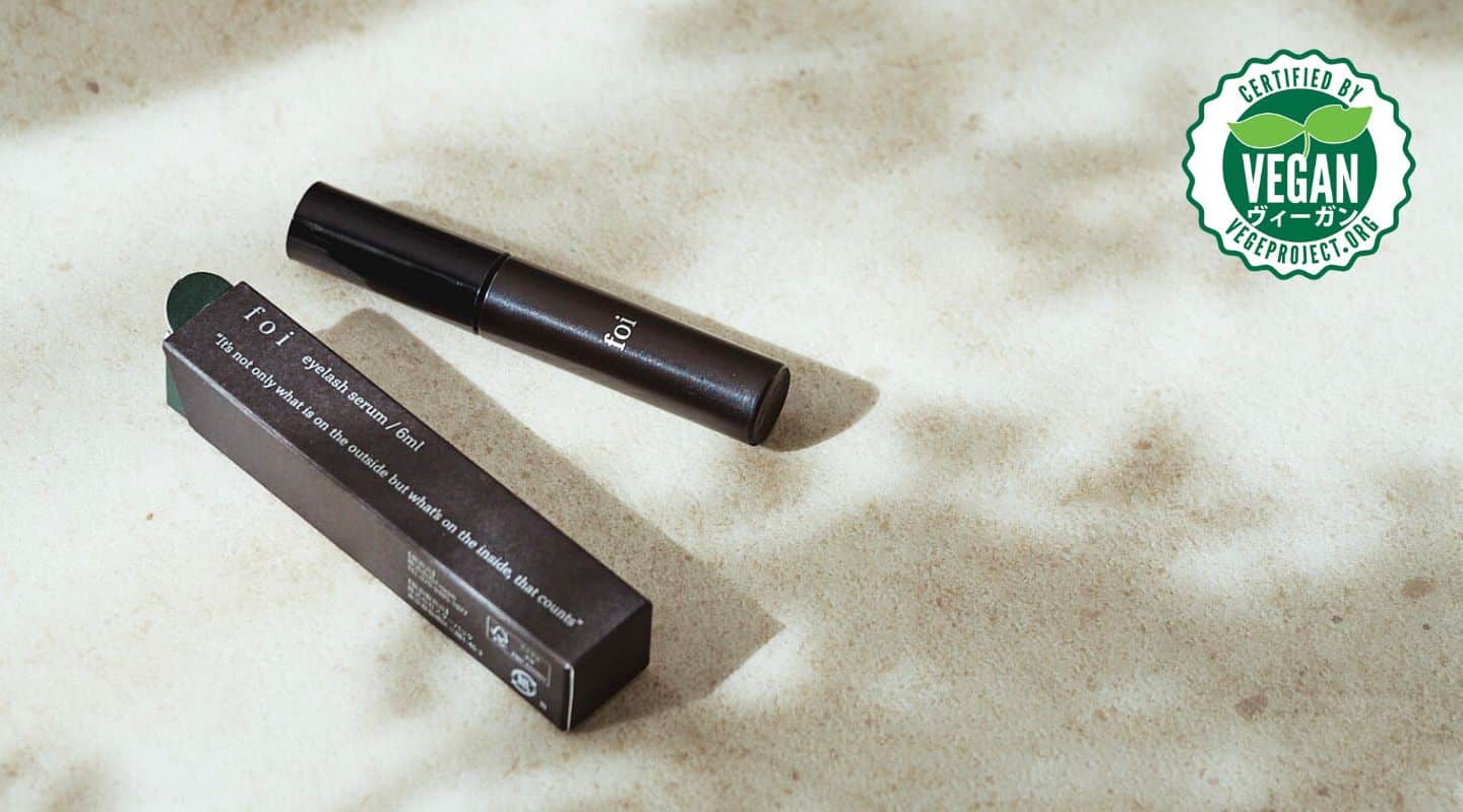 foi eyelash serumのパッケージ